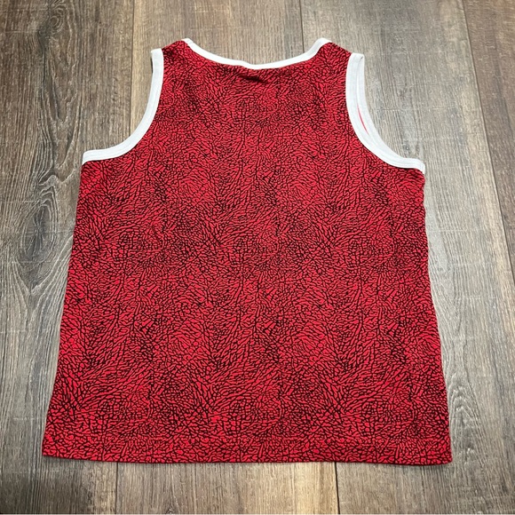 Jordan Tank Top Size medium (10-12 years old) - Picture 3 of 5